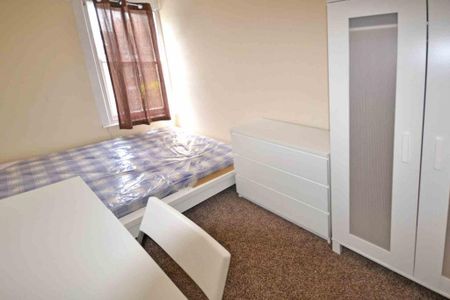 5 bedroom maisonette to rent - Photo 2