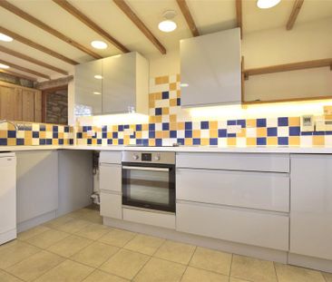 3 bedroom detached house to rent - Photo 5