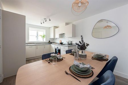 3 bedroom detached house to rent - Photo 2