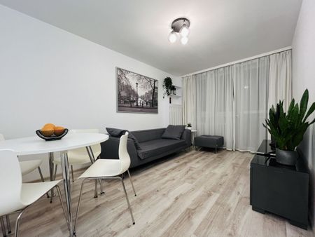 Po remoncie | Loggia | Świetna komunikacja 38 m² - Zdjęcie 2