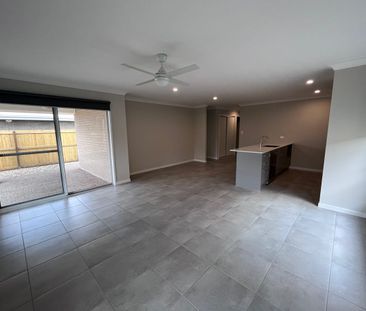 AS NEW - IS THIS YOUR NEW HOME? BOOK AN INSPECTION NOW - Photo 1