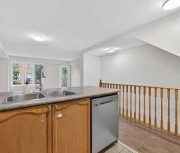 For Lease - 5050 Intrepid Drive Unit# 20, Mississauga, Ontario - Photo 3