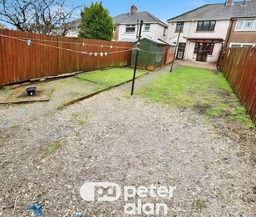 Ty Isaf Park Avenue, Risca, Newport, NP11 - Photo 5