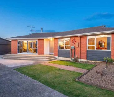 Warm, Modern and Stylish. - Photo 4