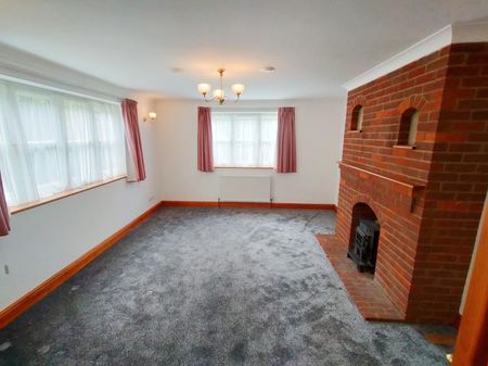 High Street, Royston, Reed - Photo 4