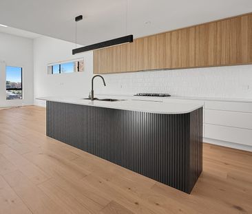 BRAND NEW 3 BEDROOM HOUSE - Photo 5