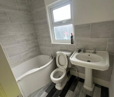 2 Bed Terraced House, Briardale Road, CH42 - Photo 6