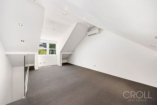 Architecturally Designed Four-Bedroom Terrace - Photo 1