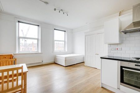 Studio Flat To Let - Photo 4