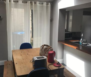 5 bedroom private hall to rent - Photo 1