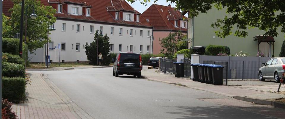 4 Raum Wohnung 2 OG Links mit Balkon Vermietung ab 01.12.2025 - Photo 1