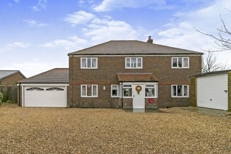 Sidlesham 4 bedroom house to rent - Photo 5