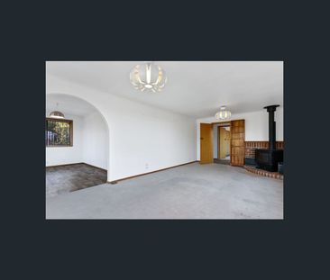 Spacious Home, Lovely Views - Photo 5