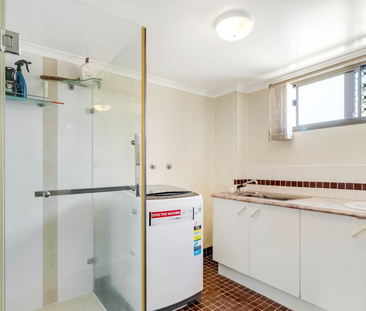 Coastal Apartment Living Steps from Kirra Beach - Photo 6
