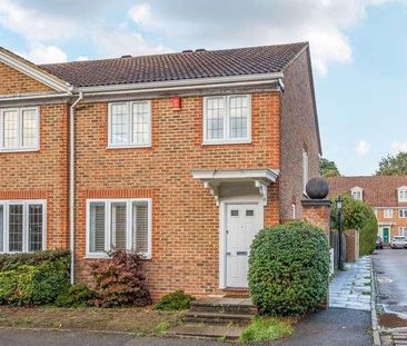 Rosslyn Park, Weybridge, Surrey, KT13 - Photo 3