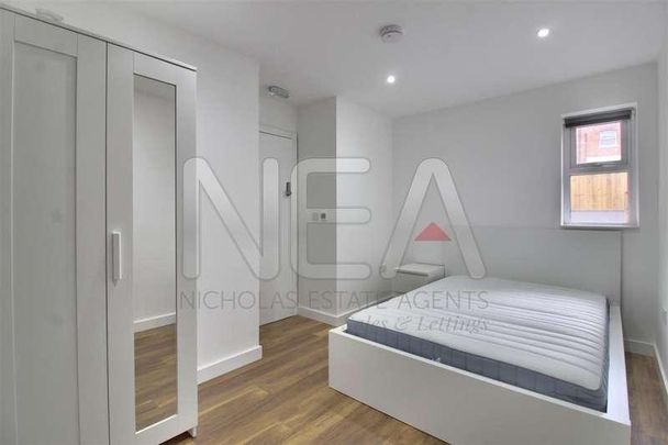 Norfolk Road, West Reading, RG30 - Photo 1