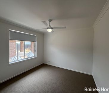 Your Next Family Haven Awaits in Munno Para Downs! - Photo 5