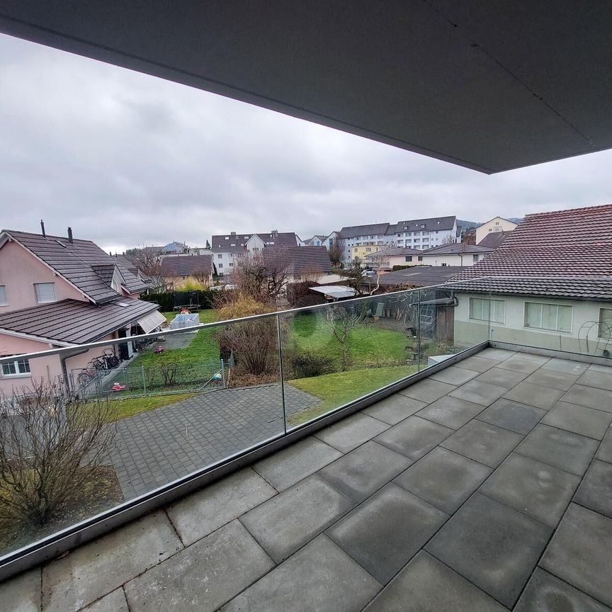 CENTRAL AND LIGHT-FLOODED WITH 2 BALCONIES - Photo 1