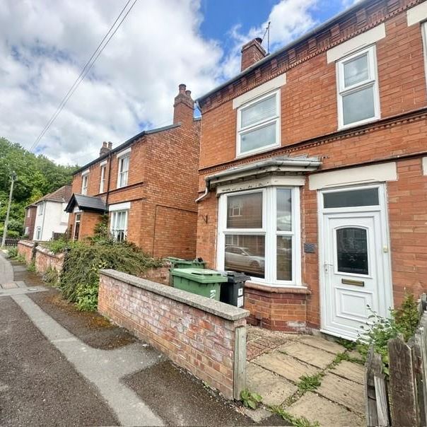 2 bedroom end of terrace house to rent - Photo 1