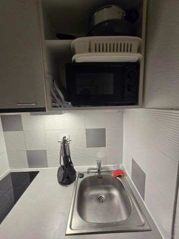 Location Appartement 1 pièce 18m² BEZIERS 34500 - Photo 3