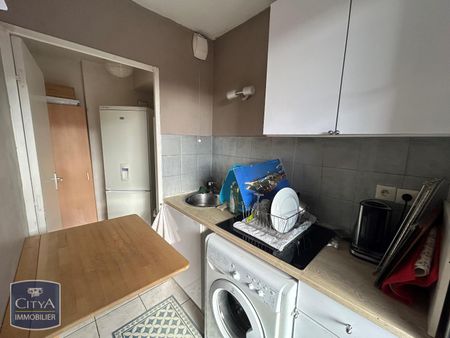 Location Appartement 2 pièces 47m² VILLEFRANCHE SUR SAONE 69400 - Photo 3