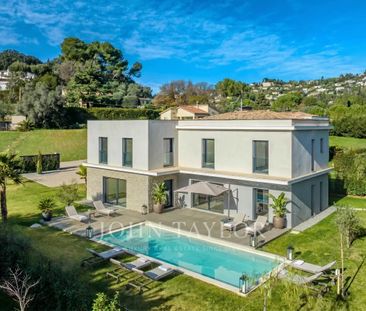 Maison à louer Mougins, Cote d'Azur, France8 000 EUR / Mois - Photo 2