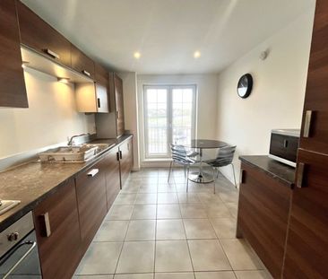 Flat D, 2 Mackie Place, AB32 6AP, Westhill - Photo 5