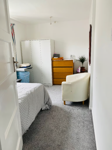 1 bedroom in a house share to rent - Photo 5