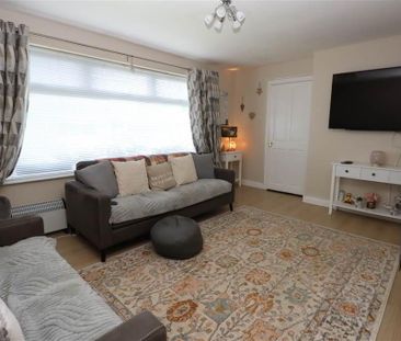 10 Cairnmore Avenue, Laurel Hill Road, Lisburn, BT28 2DW - Photo 2