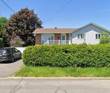 Maison de plain-pied à louer - Brossard (Noms de rues (A)) Maison d... - Photo 2
