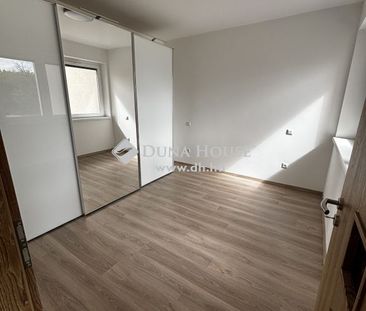 For rent Apartment, Hajdú-Bihar county Debrecen Modern, 2 szobás la... - Photo 2
