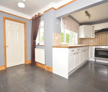 3 bedroom semi-detached house to rent - Photo 6