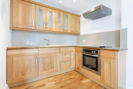 1 Bed Flat - Photo 4