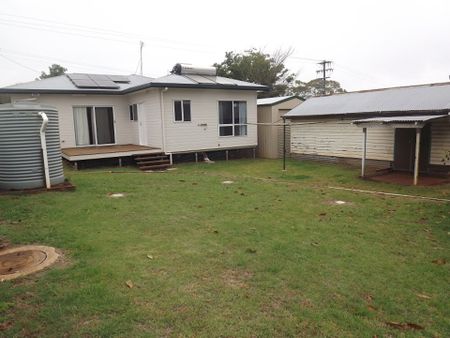 Gorgeous 3 Bedroom Renovated Home with Tandem Shed in Rangeville! - Photo 5