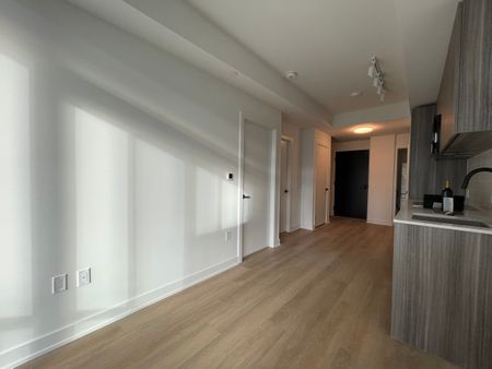 LINE 5 CONDOS: Yonge St & Eglinton Ave (117 Broadway Ave.) AD#02304 - Photo 5