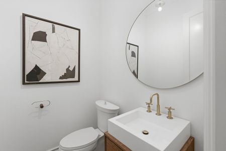 For Lease - 80 Macpherson Avenue, Toronto, Ontario - Photo 3