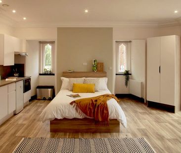 Attic ensuite - Photo 5