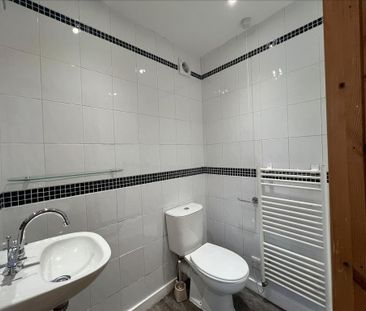 4 bedroom detached house to rent - Photo 1