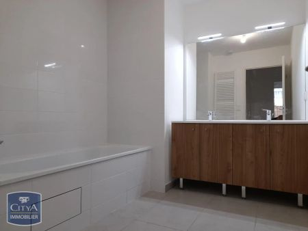 Appartement à louer 3 pièces 63.98m² - Photo 3