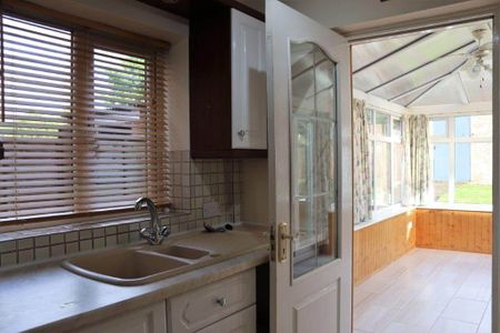 2 bedroom House to rent - Photo 4