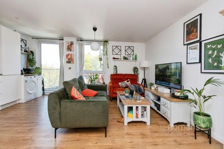 2 bedroom flat to rent - Photo 2