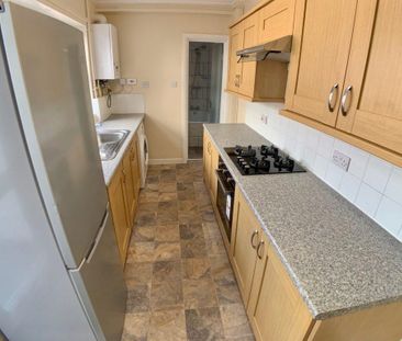 3 bedroom terraced house to rent - Photo 6