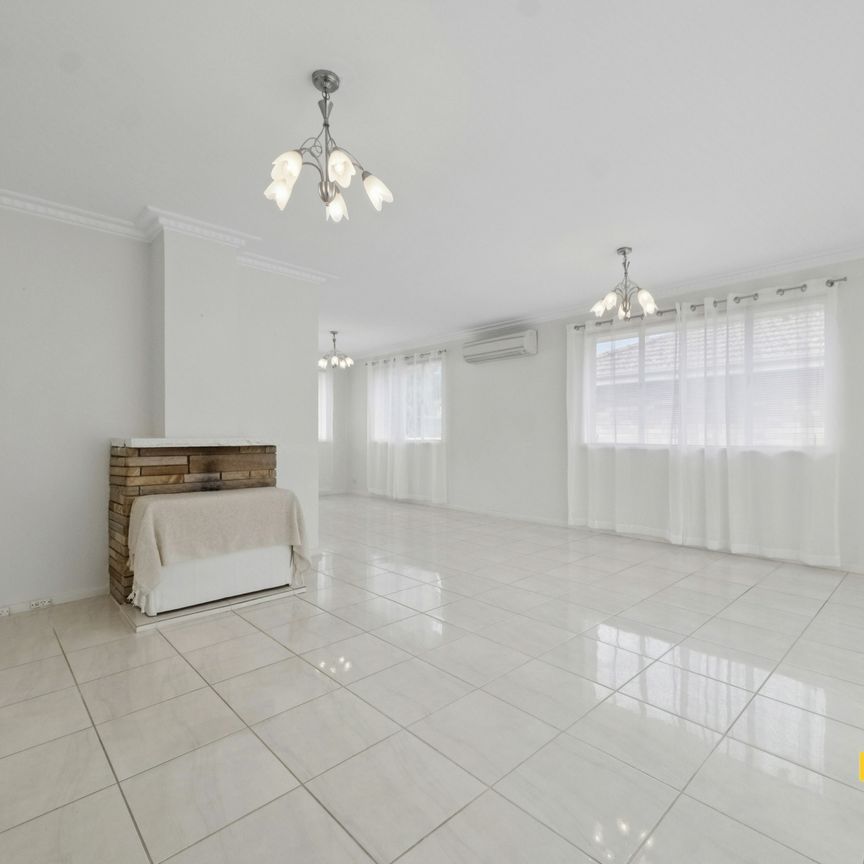 Well Maintained Home in Prime Location - Photo 1