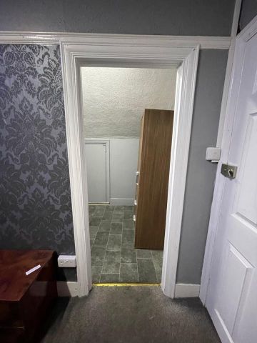 Room in a Shared House, London Road, SW16 - Photo 4