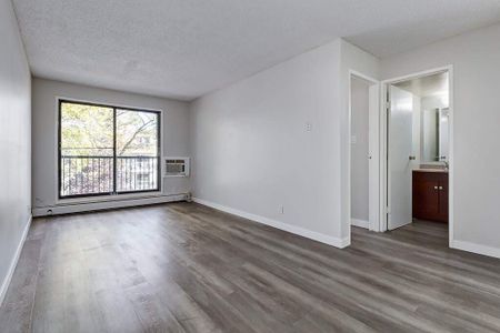Premier Suite - 2 Bedroom - Photo 5