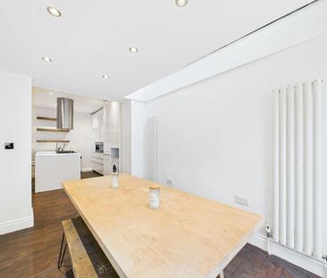 2 bedroom ground floor flat to rent - Photo 2