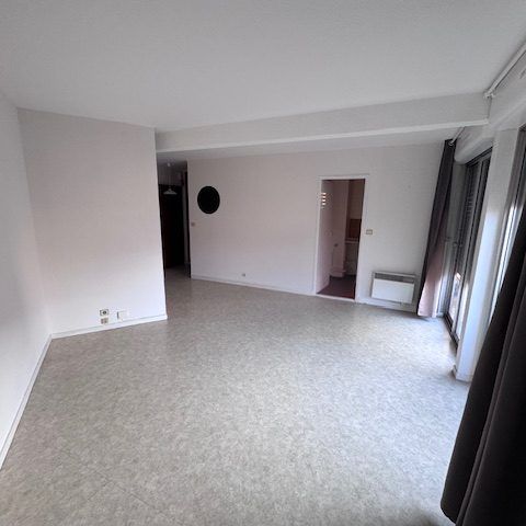 Location Appartement 1 pièce 30m² BORDEAUX 33000 - Photo 1
