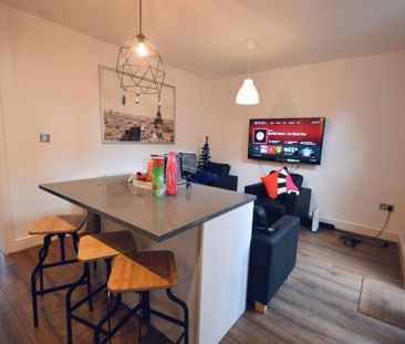 3 bedroom terraced house to rent - Photo 3