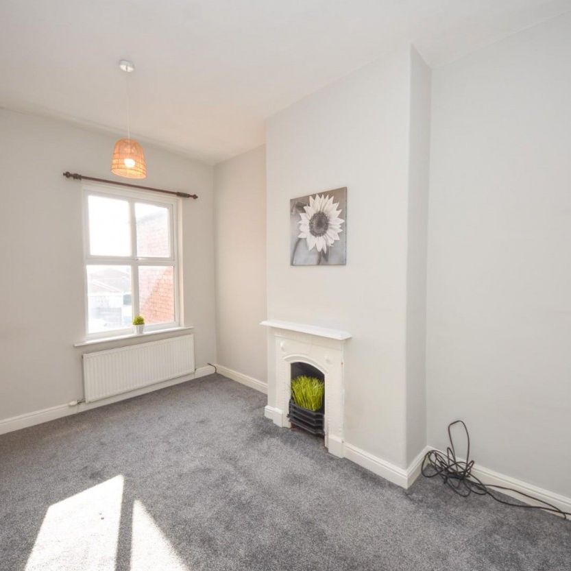 2 bed House - Terraced for Rent - Photo 1