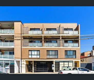 Modern Studio next to train station - Photo 4